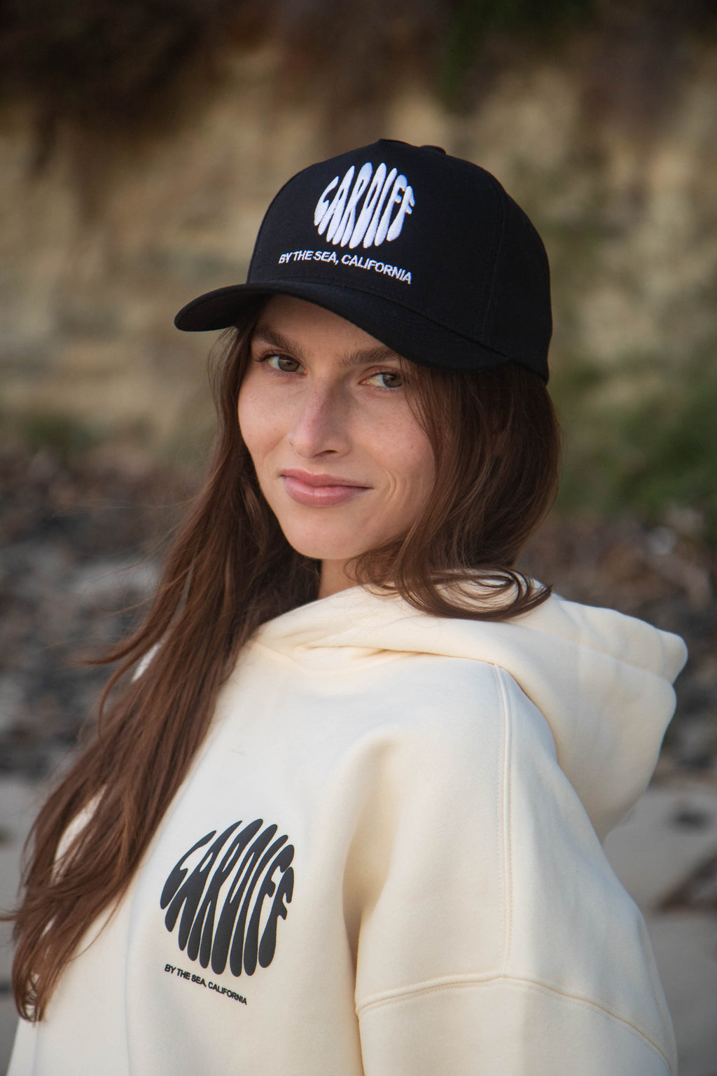 Cardiff Hoodie Seashell Cardiff hat slate